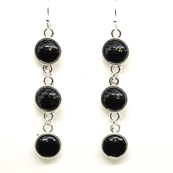 Black Mermaid Scale Earrings - Picture 1 of 4
